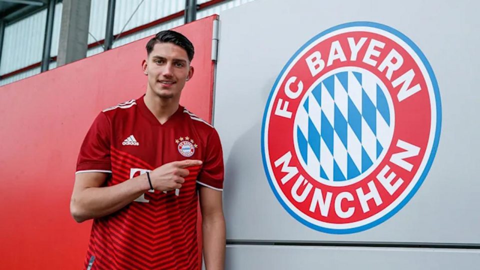 Bayern Münih Yusuf Kabadayı ile sözleşme imzaladı