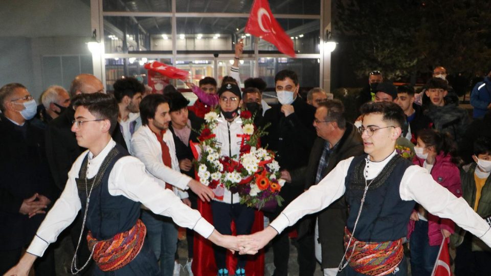 Furkan Akar Erzurum’da coşkulu karşılama
