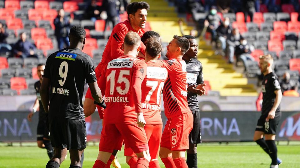 Gaziantep FK’dan Sivasspor’a farklı tarife