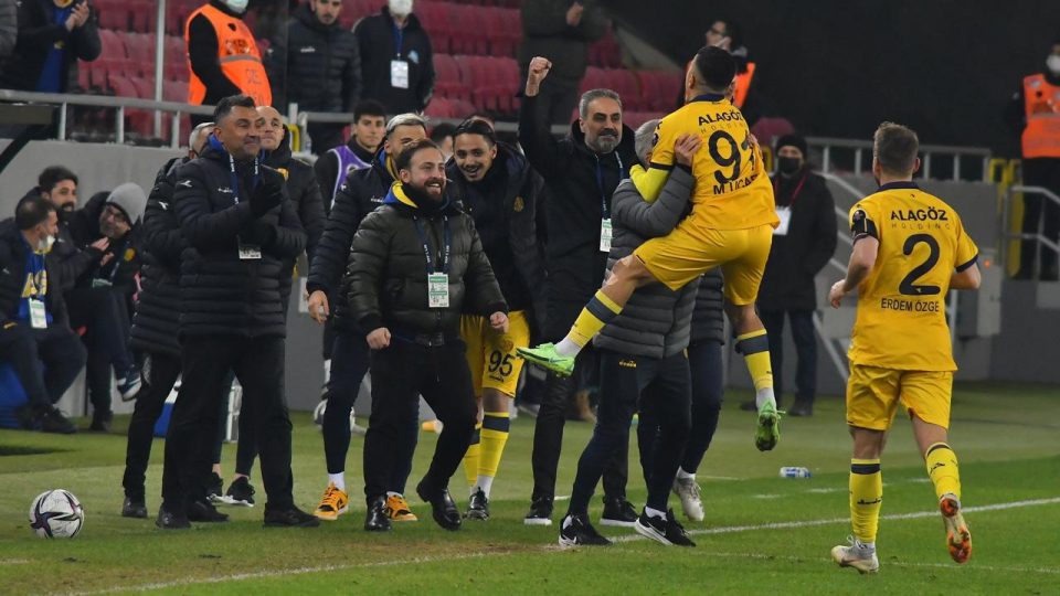 MKE Ankaragücü’nde liderlik sevinci yaşanıyor